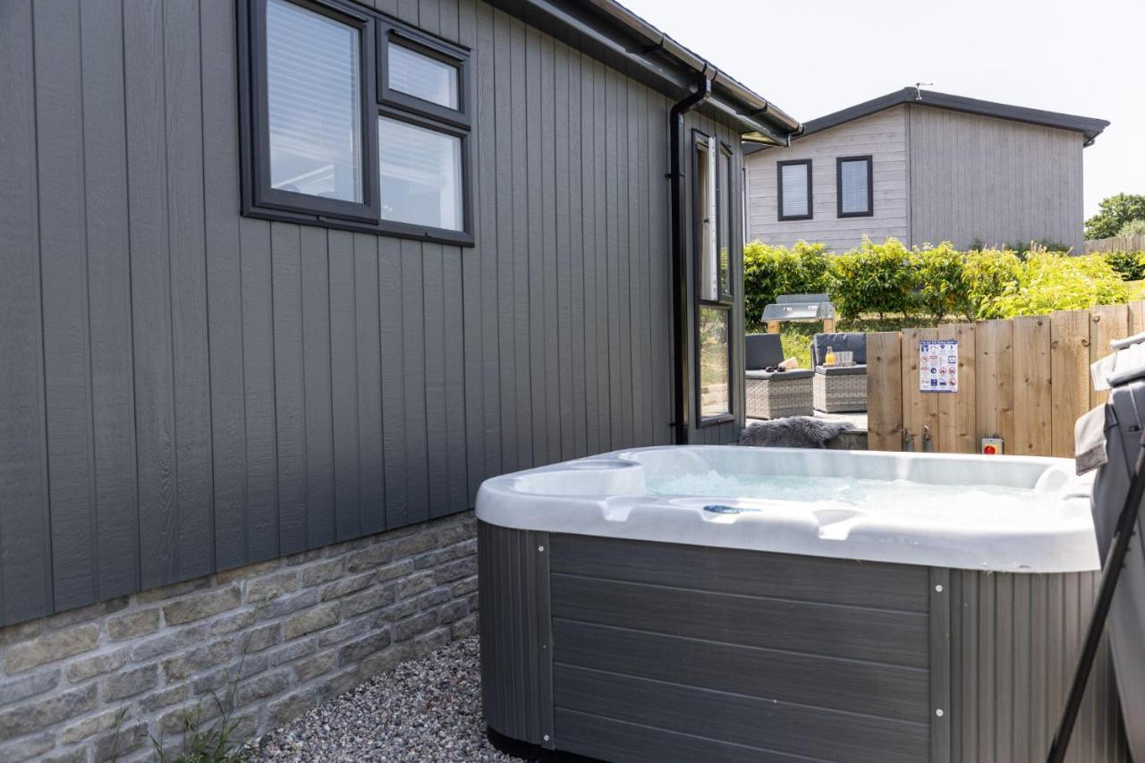 Rose Lodge, 21 Roadford Lake Lodges Lifton Екстериор снимка