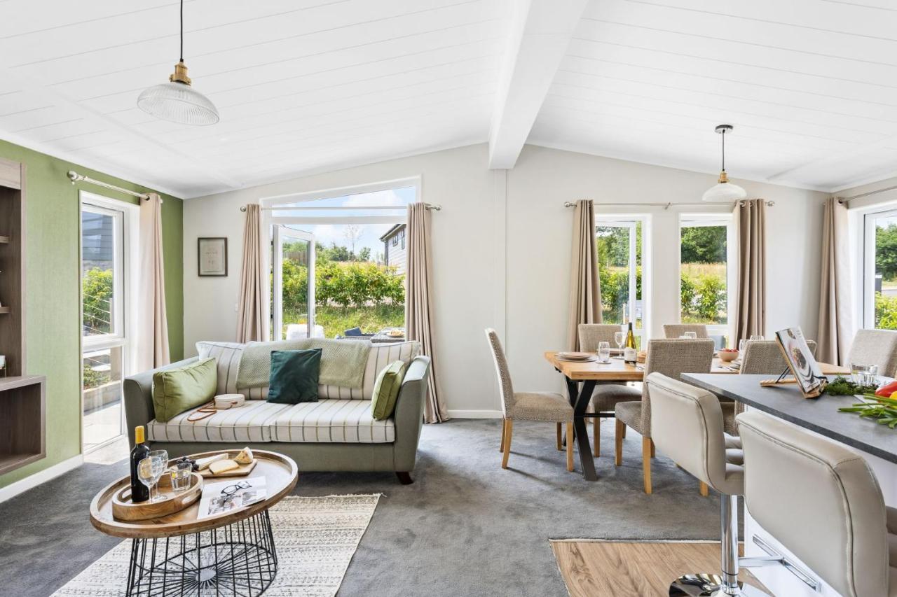 Rose Lodge, 21 Roadford Lake Lodges Lifton Екстериор снимка