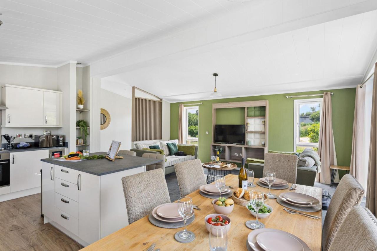Rose Lodge, 21 Roadford Lake Lodges Lifton Екстериор снимка