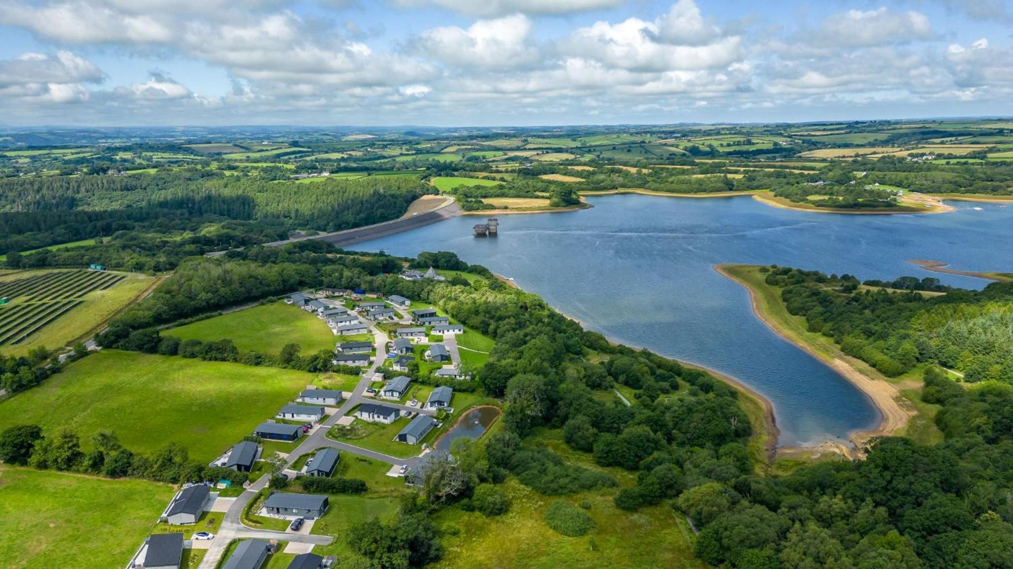 Rose Lodge, 21 Roadford Lake Lodges Lifton Екстериор снимка